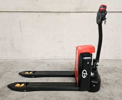EP EPL154 elektrische 1500 kg pallettruck