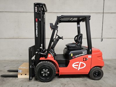 EP EFL 303-B elektrische 3000 kg heftruck